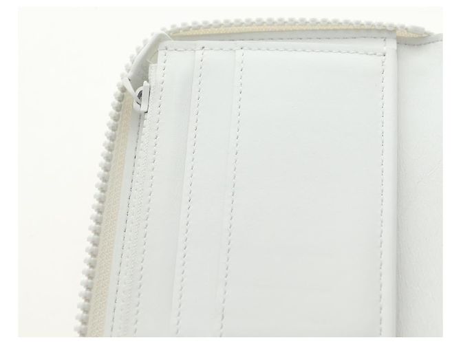 LOUIS VUITTON Taurillon Zippy Wallet Vertical LV Friend M80337 LV Auth 182719M Bianco - vista 19