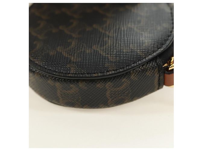 Céline CELINE Borsa a Spalla Macadam Canvas Triomphe PVC Nero Oro Auth 181733M D'oro - vista 17