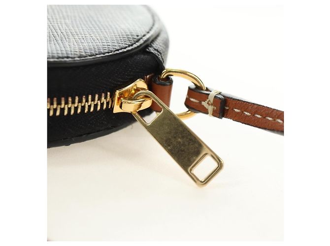 Céline CELINE Borsa a Spalla Macadam Canvas Triomphe PVC Nero Oro Auth 181733M D'oro - vista 9