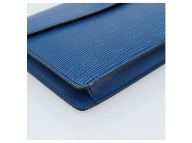 LOUIS VUITTON Epi Montaigne 23 Clutch Blu M52665 LV Auth 183602 - vista 14