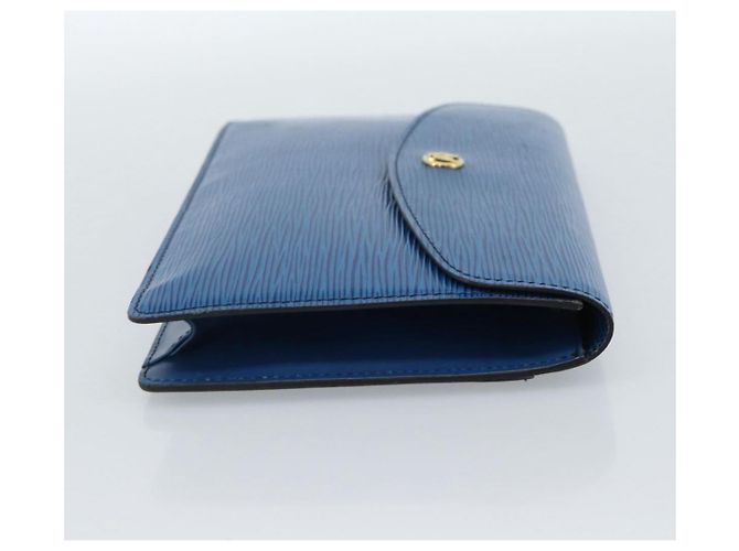 LOUIS VUITTON Epi Montaigne 23 Clutch Blu M52665 LV Auth 183602 - vista 4