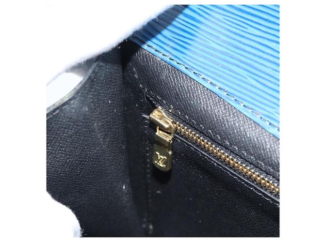LOUIS VUITTON Epi Montaigne 23 Clutch Blu M52665 LV Auth 183602 - vista 9