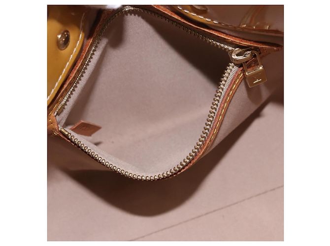 LOUIS VUITTON Monogram Vernis Reade PM Hand Bag Beige M91144 LV Auth gh2085 - vista 22