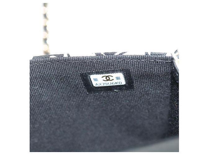 CHANEL Borsa a tracolla Chain Mini Matelasse Satin Beige Gold CC Auth 183621M D'oro - vista 12