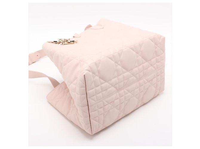 Dior Borsa Tote Toujours Medium in pelle di vitello Macrocannage Rosa - vista 4