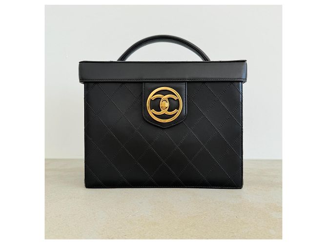 Chanel Vintage Vanity Case aus gestepptem Leder Schwarz - Ansicht 4