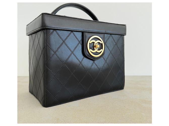 Chanel Vintage Vanity Case aus gestepptem Leder Schwarz - Ansicht 5