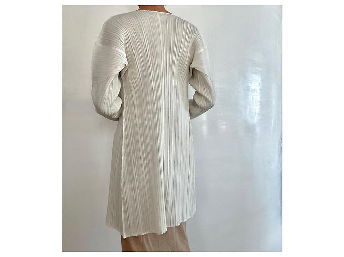 Issey Miyake Pleats Please Mid-Length Cardigan Off-White Größe 4 - Ansicht 10