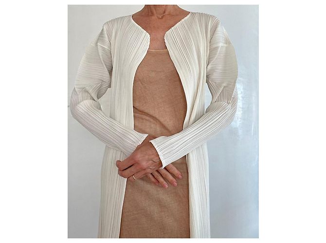 Issey Miyake Pleats Please Mid-Length Cardigan Off-White Größe 4 - Ansicht 14