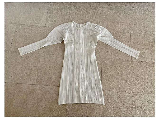 Issey Miyake Pleats Please Mid-Length Cardigan Off-White Größe 4 - Ansicht 2