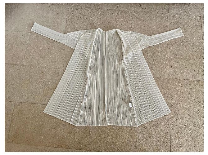 Issey Miyake Pleats Please Mid-Length Cardigan Off-White Größe 4 - Ansicht 3