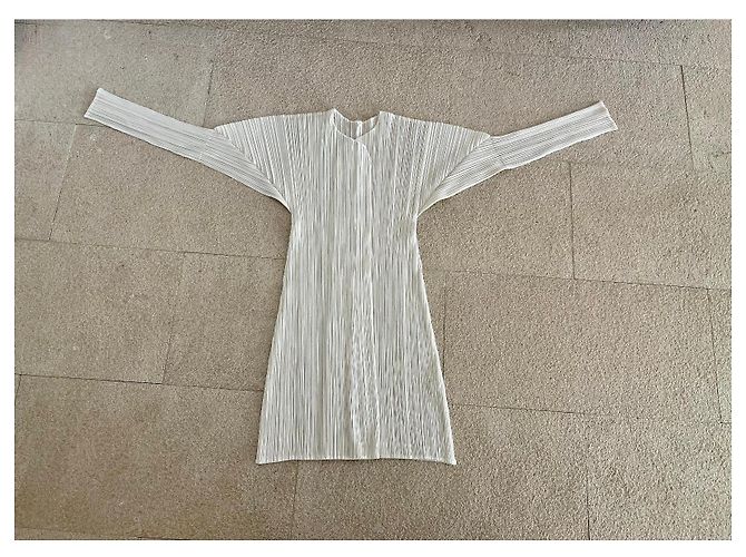 Issey Miyake Pleats Please Mid-Length Cardigan Off-White Größe 4 - Ansicht 6