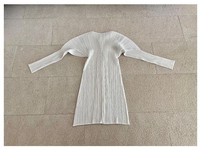 Issey Miyake Pleats Please Mid-Length Cardigan Off-White Größe 4 - Ansicht 7