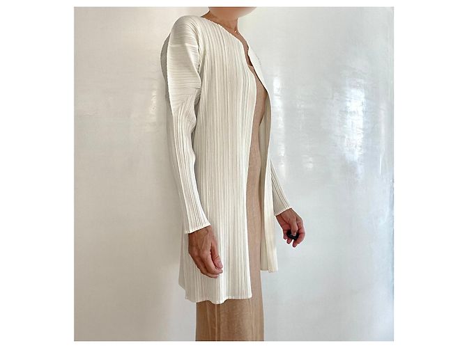 Issey Miyake Pleats Please Mid-Length Cardigan Off-White Größe 4 - Ansicht 8