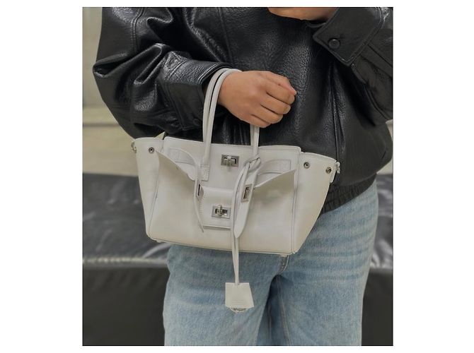 Borsa Bel Air Carry All Mini Balenciaga Bianco - vista 17