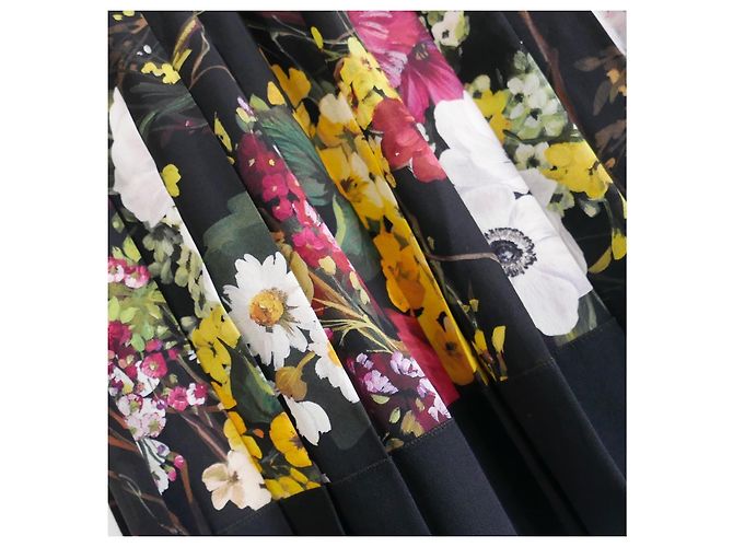 Dolce & Gabbana Plisseerock mit Blumenprint Fall 2017 Schwarz Mehrfarben - Ansicht 3
