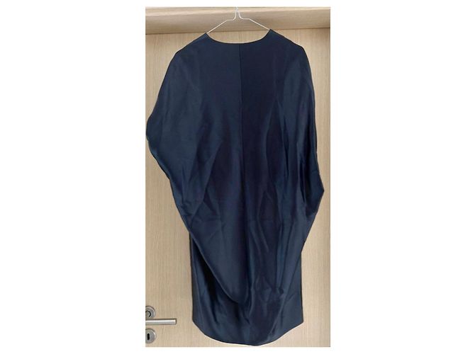 COS Kleid mit Materialmix-Effekt - Schwarz - Ansicht 4