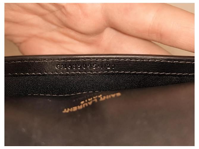 Saint Laurent Monogram Cassandra Portafoglio con catena in pelle nera Nero - vista 2