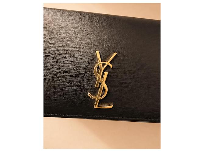 Saint Laurent Monogram Cassandra Portafoglio con catena in pelle nera Nero - vista 3