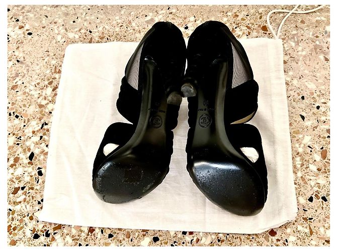 Chanel Décolleté in camoscio nero e rete - vista 5