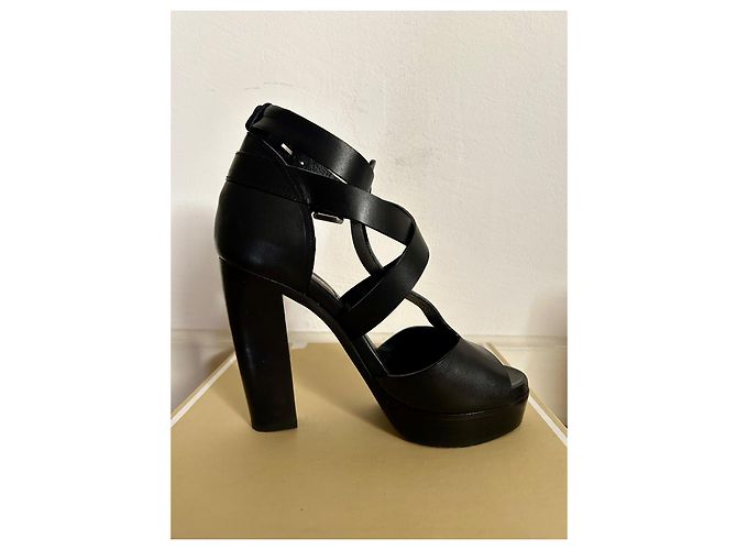 Michael Kors Sandali con Zeppa in Pelle Nera Nero - vista 2