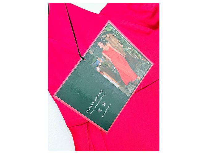 Autre Marque Osman London Rotes Abendkleid Runway SS18 - Ansicht 9