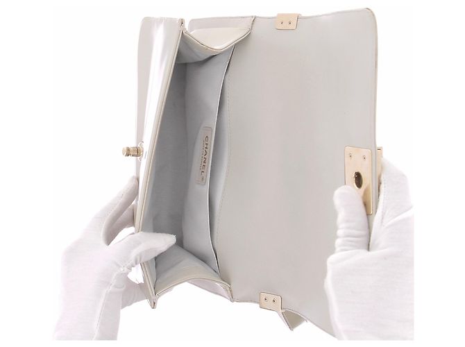 Chanel Borsa "Boy" in pelle beige - vista 5