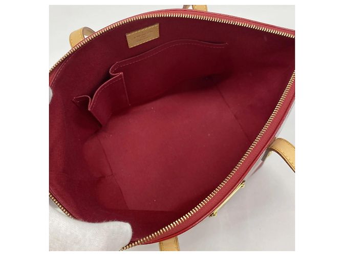Borsa Louis Vuitton Vernis Bellevue PM Rosso - vista 4