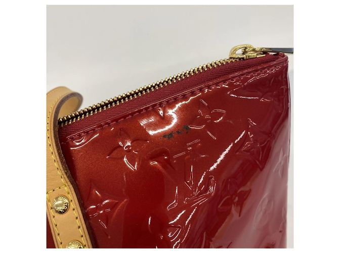 Borsa Louis Vuitton Vernis Bellevue PM Rosso - vista 6