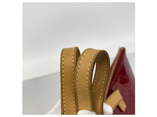 Borsa Louis Vuitton Vernis Bellevue PM Rosso - vista 9