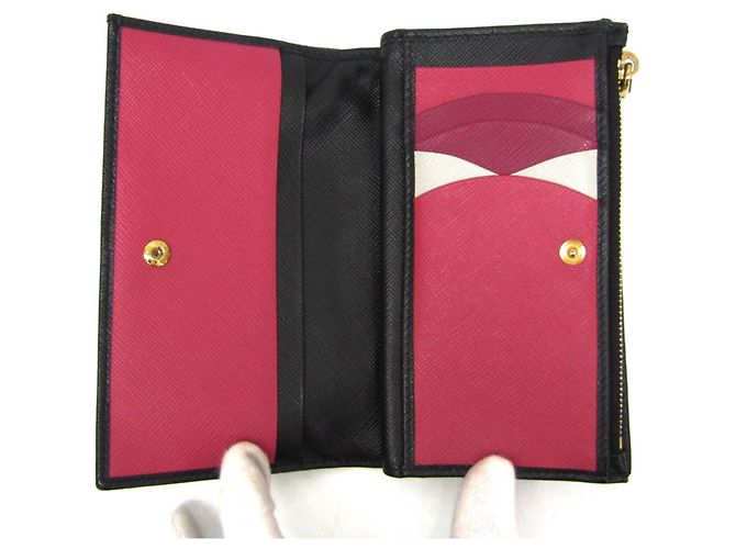 Cartera media de cuero Prada Saffiano Triangle 1ML009 para mujer Negro - vista 5