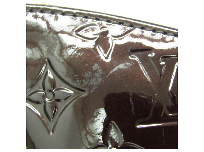 Borsa Tote Louis Vuitton Monogram Vernis Avalon MM in Amarante Bordò - vista 11