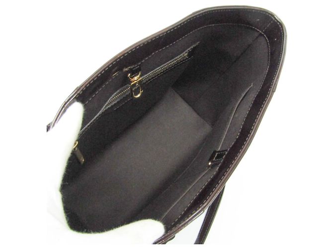 Borsa Tote Louis Vuitton Monogram Vernis Avalon MM in Amarante Bordò - vista 3