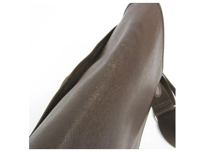 Borsa a tracolla Louis Vuitton Taiga Andrei Marrone - vista 11