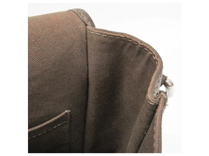 Borsa a tracolla Louis Vuitton Taiga Andrei Marrone - vista 17