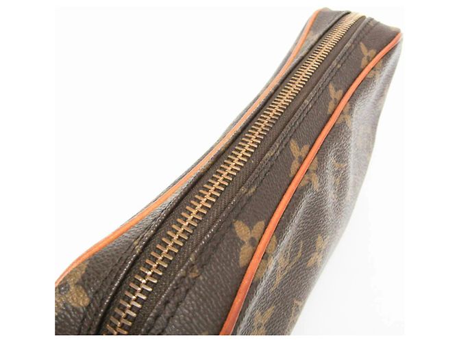 Clutch Louis Vuitton Monogram Marly Dragonne PM Marrone - vista 10