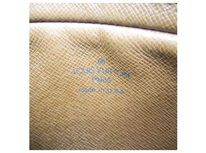 Clutch Louis Vuitton Monogram Marly Dragonne PM Marrone - vista 12