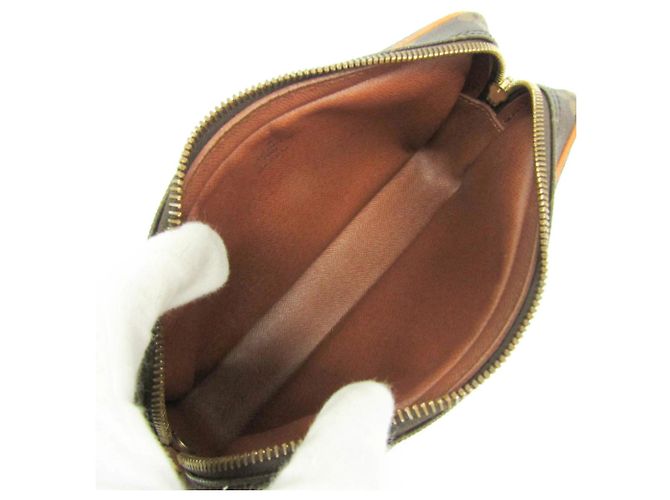 Clutch Louis Vuitton Monogram Marly Dragonne PM Marrone - vista 3