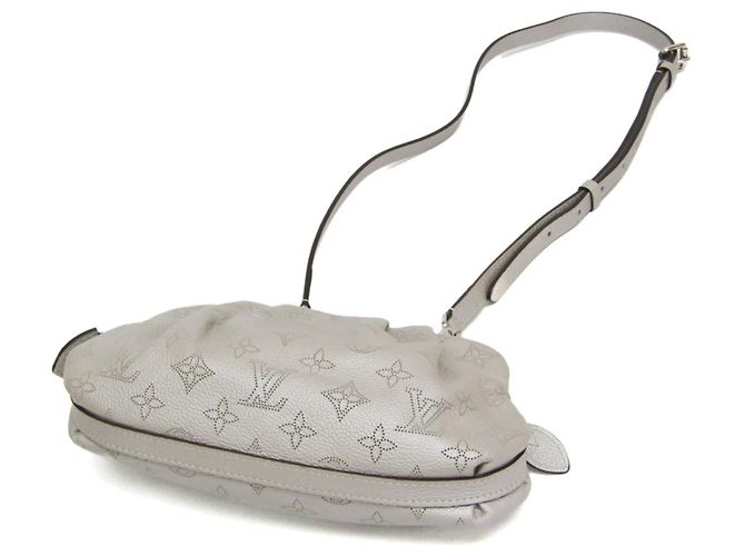 Clutch e borsa a tracolla Louis Vuitton Mahina Scala Mini Argento - vista 2