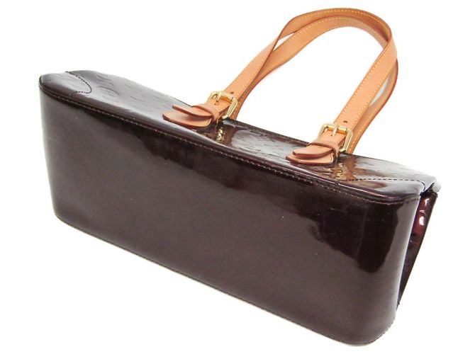 Borsa a tracolla Louis Vuitton Monogram Vernis Rosewood Avenue Bordò - vista 2