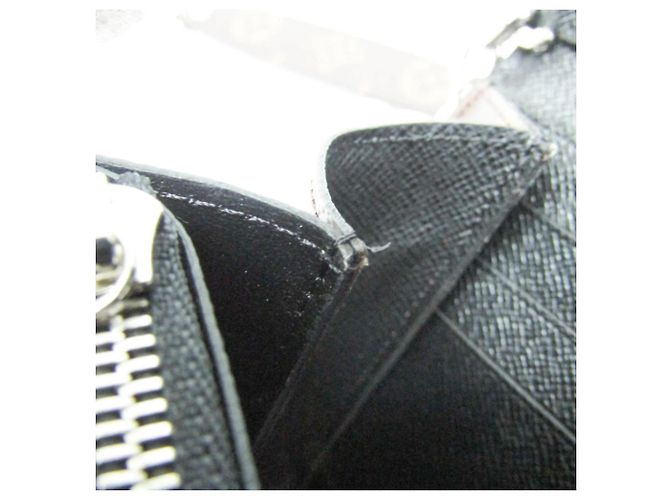 Borsa a tracolla Louis Vuitton Monogram Epi Pochette Kabuki Marrone Nero Bianco - vista 12