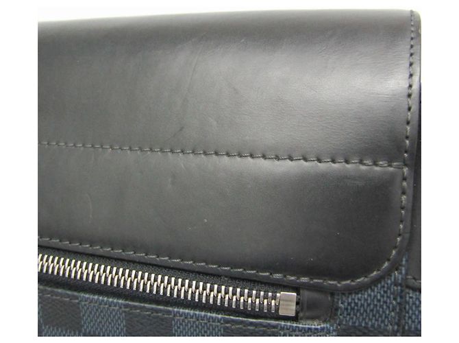 Borsa Messenger Louis Vuitton Damier Cobalt Newport Nero Blu navy - vista 7