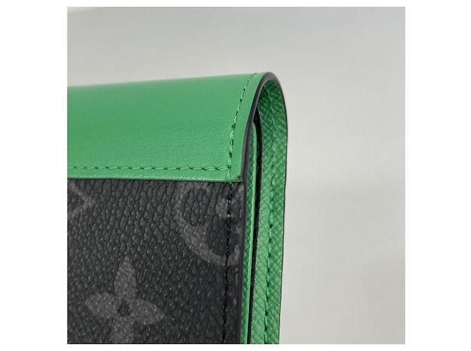 Portafoglio Slender Louis Vuitton Monogram Eclipse Nero - vista 6