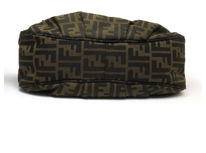 FENDI Mia Zucca Mamma Bucket Chain Shoulder Bag Marrone Marrone scuro - vista 4