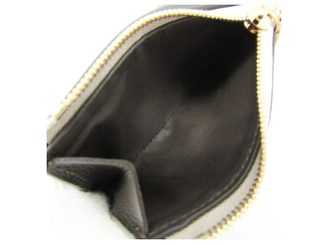Carteira Louis Vuitton Taurillon Capucines XS Bege - vista 5