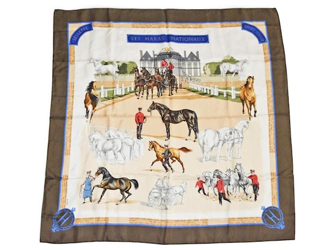 Sciarpa Carré 90 Hermès - Design Les Haras Nationaux Marrone Beige - vista 2