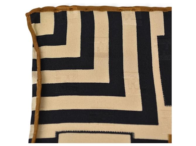 Zucca Sciarpa in seta Fendi beige e nera Nero - vista 3