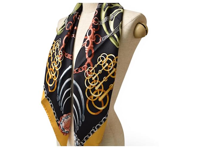 Sciarpa Gucci in seta gialla e nera Horsebit Giallo - vista 6