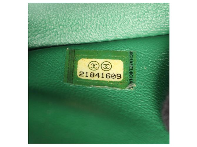 Borsa a tracolla Chanel Mini Matelassé 20 Verde - vista 5