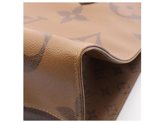 Borsa Tote Louis Vuitton OnTheGo GM Marrone Beige - vista 7